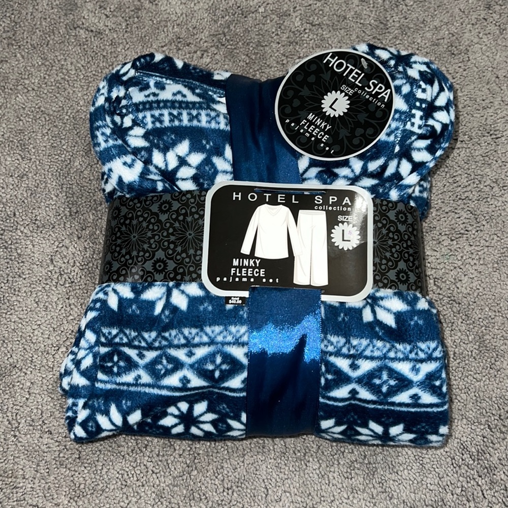 Winter pajama set size Large